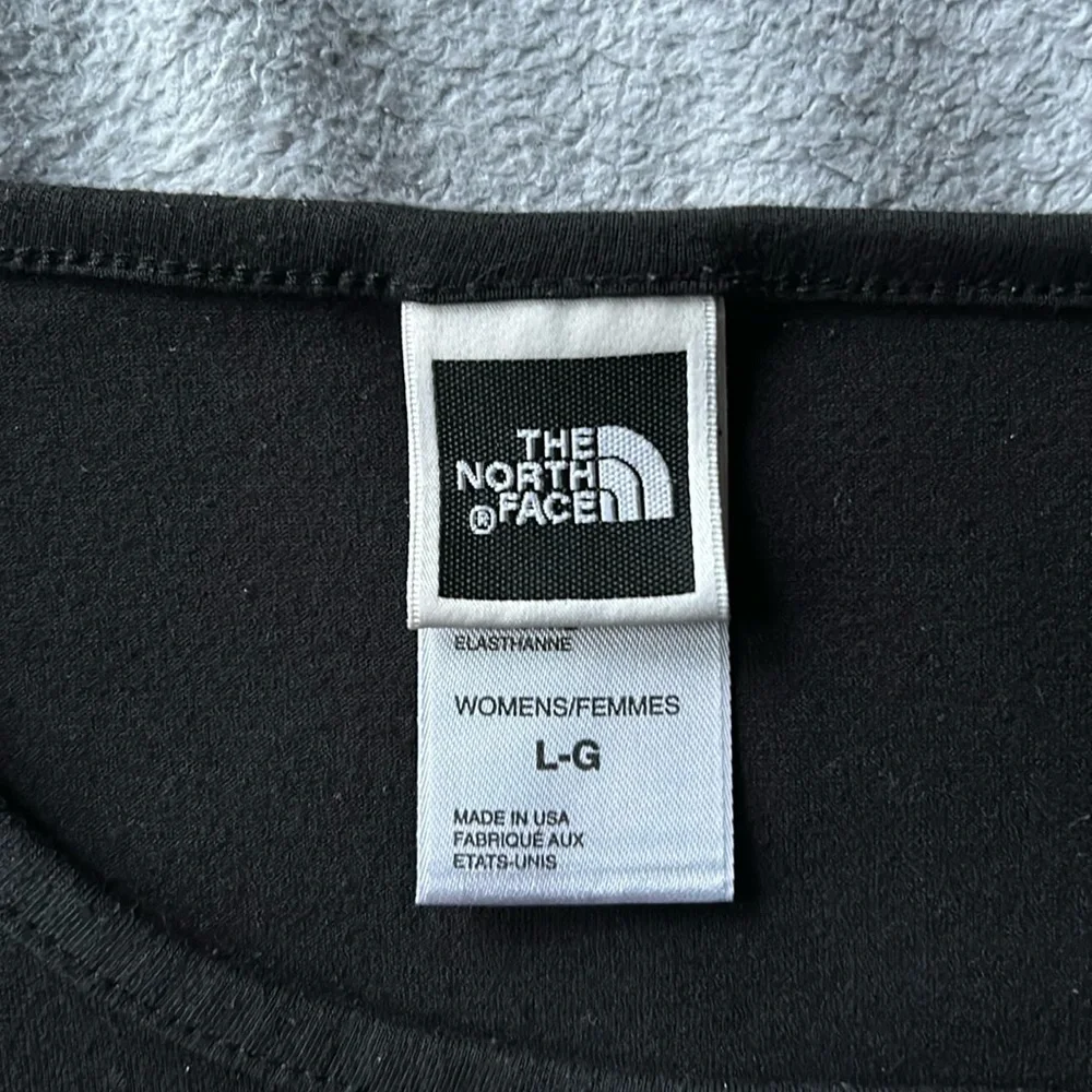 The North Face | Womens Black Short Sleeve Vapor Wicking Logo Tshirt - Size L - Picture 3 of 7